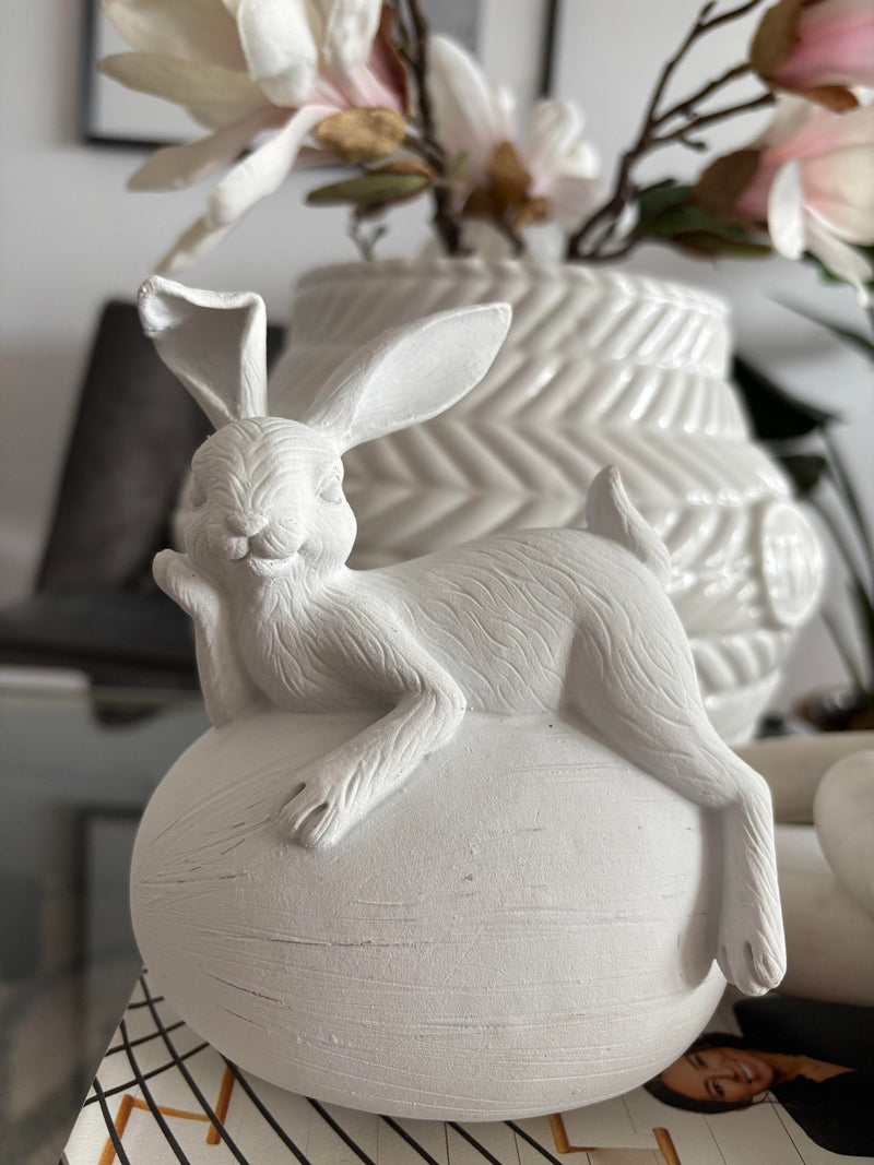 Lenne Bjerre Osterdekoration Semina Hase weiß