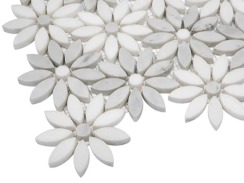 Mosaik Carrara White Bloom